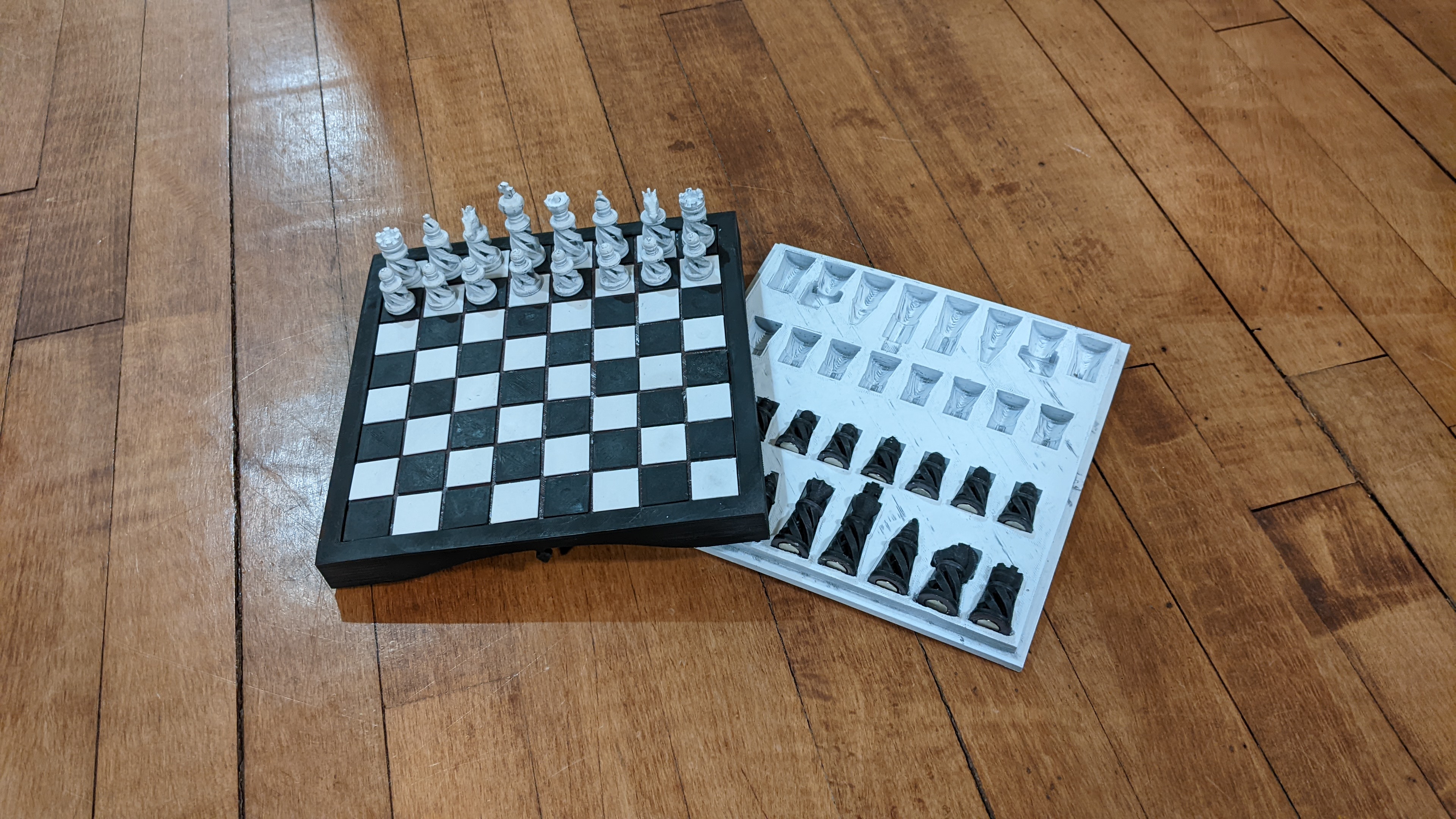 Travel Chess Set (Magnetic Board / Magnetic Pieces / Box )