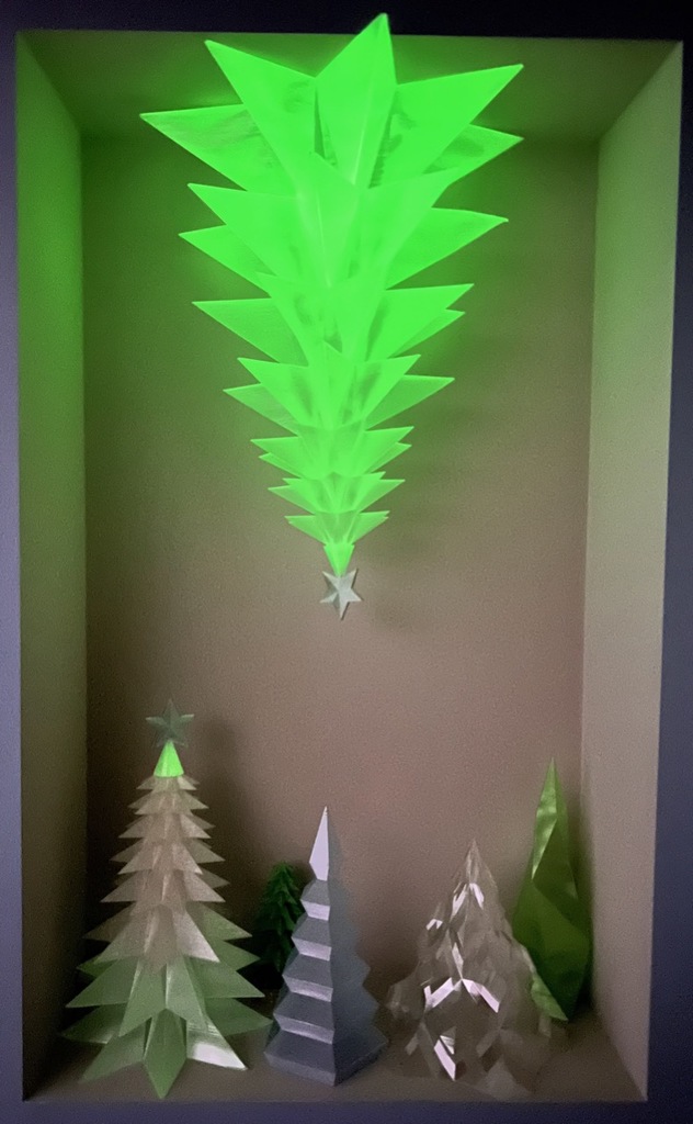 Miniatura 2 do modelo 3D Stackable Christmas Tree for Ceiling Hanging