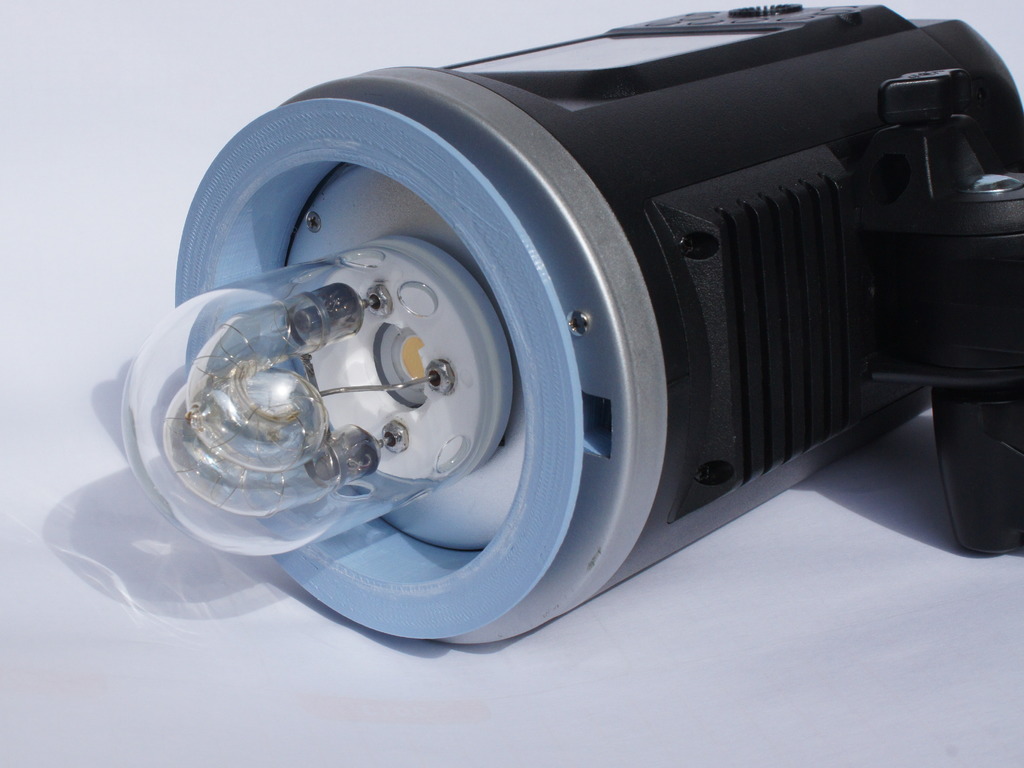 Bowens Adapter for Bowens and Wafer Softboxes