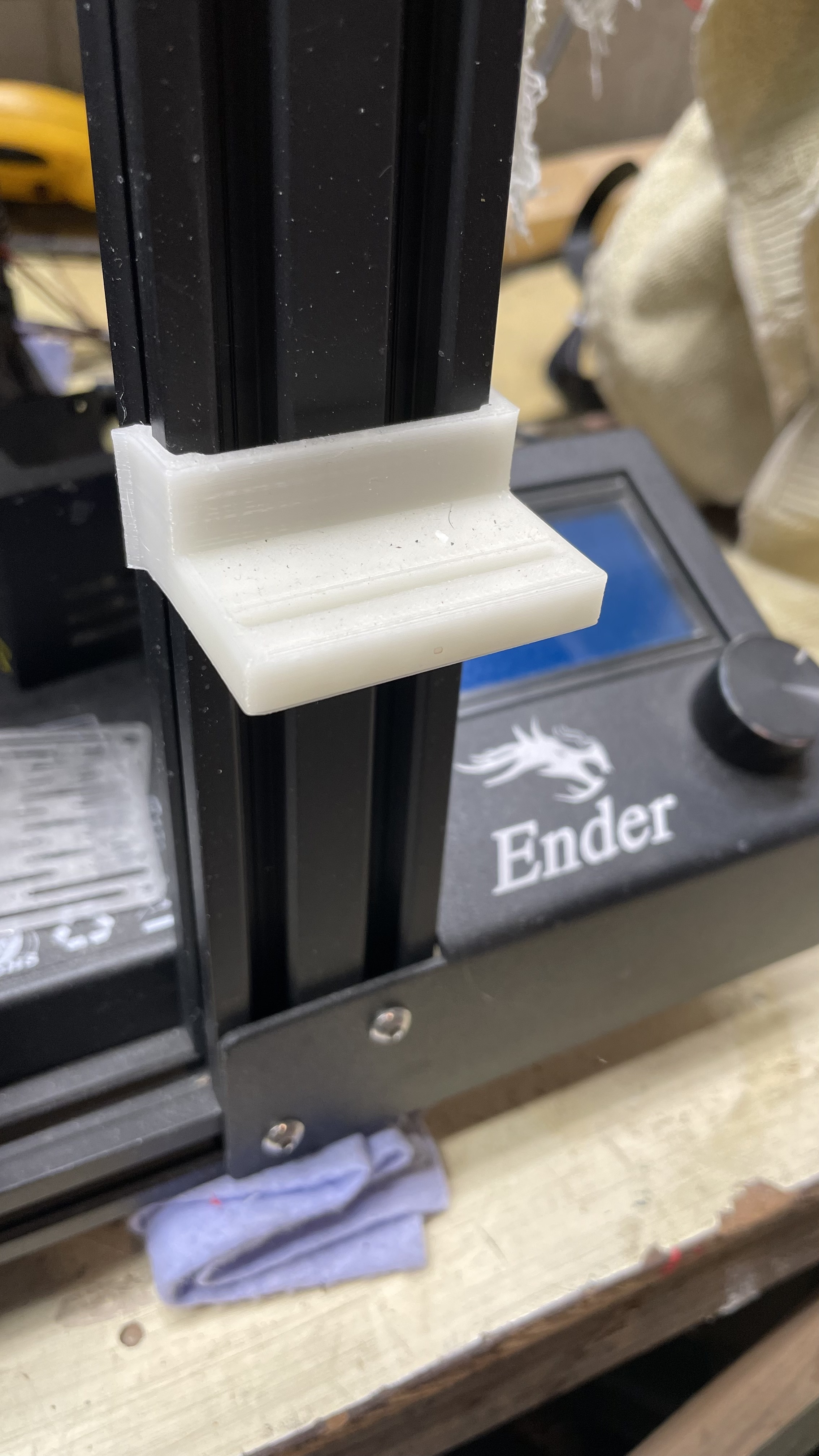 Creality Ender 5 Scraper Holder (Other 3D printers with 40 mm metal frames)