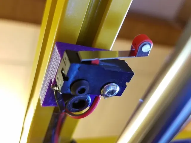 Hypercube Improved Y Endstop