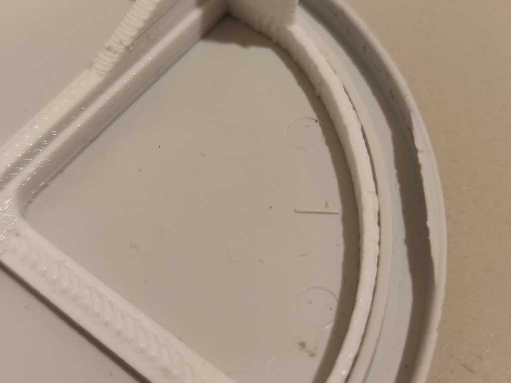 Adapter for octagonal electrical box cover (Genrod)