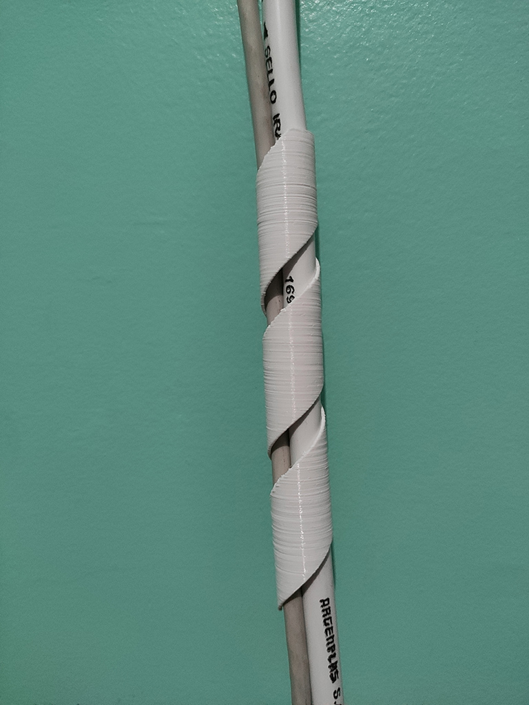 Spiral cable organizer
