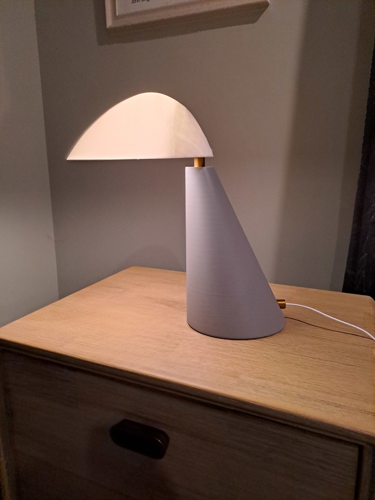 Replica mid-century lamp