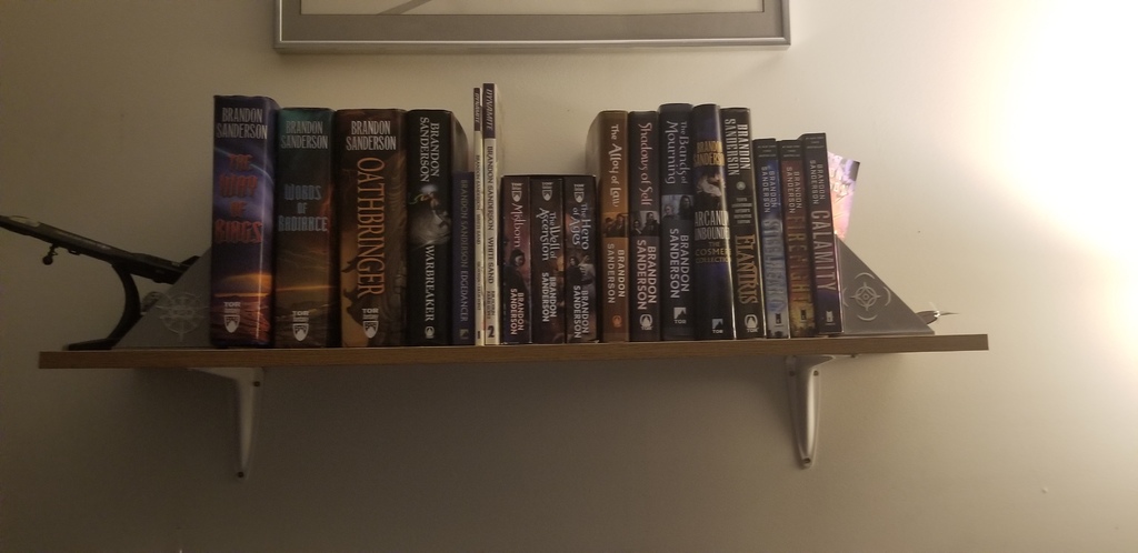 Miniatura 2 do modelo 3D Stormlight Book End