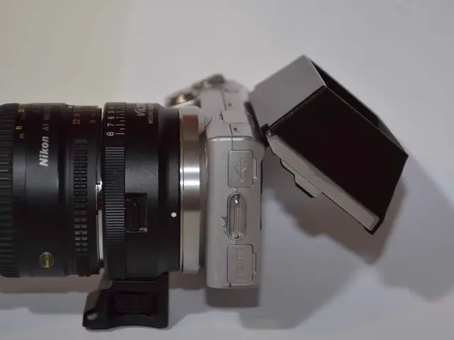 Nex5 Screen Shade
