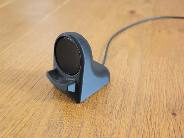 Samsung Galaxy Watch 4 charging stand