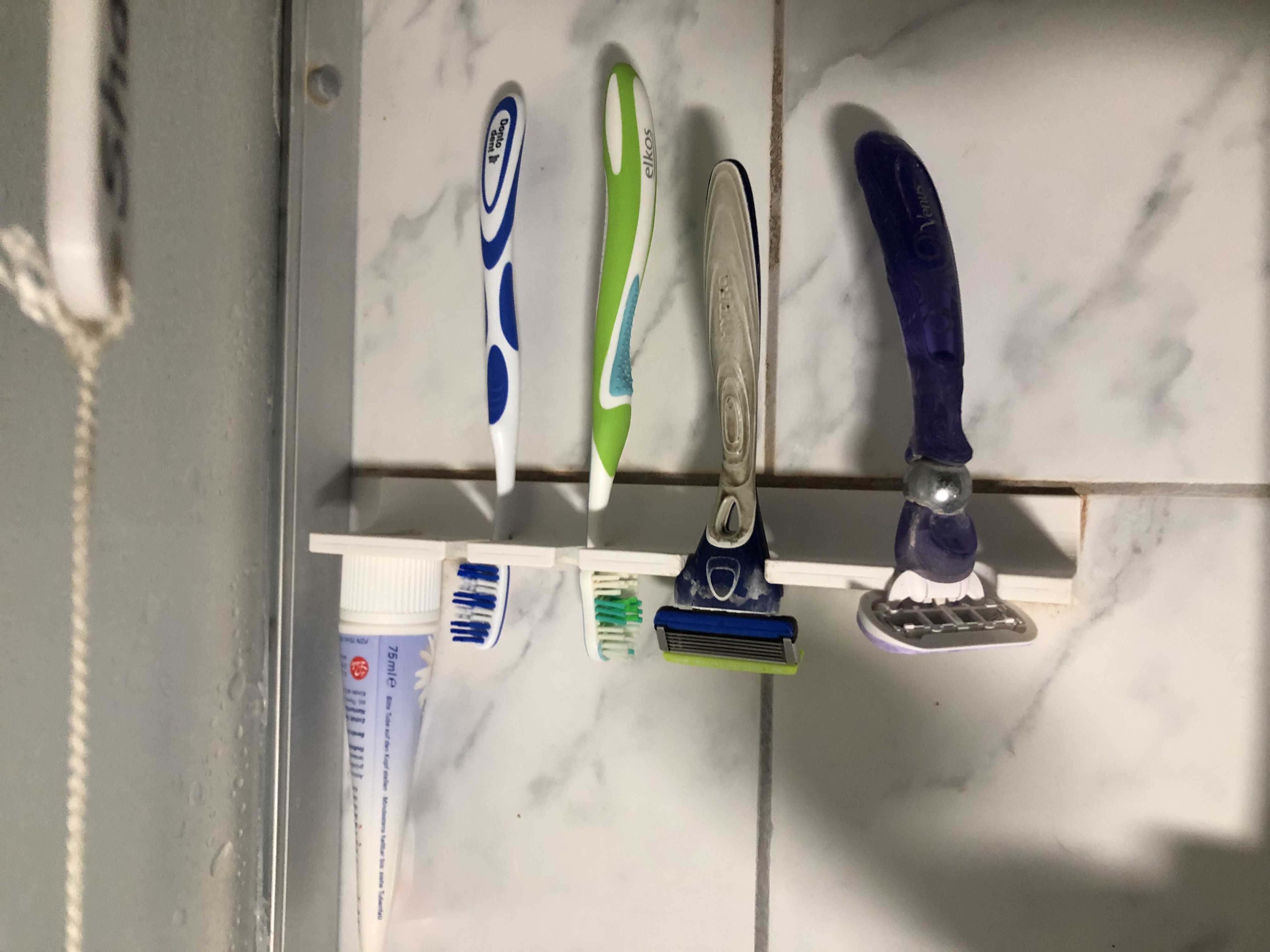 Zahnbürsten Rasierer Halter Dusche /  Toothbrushes Shaver Holder Shower