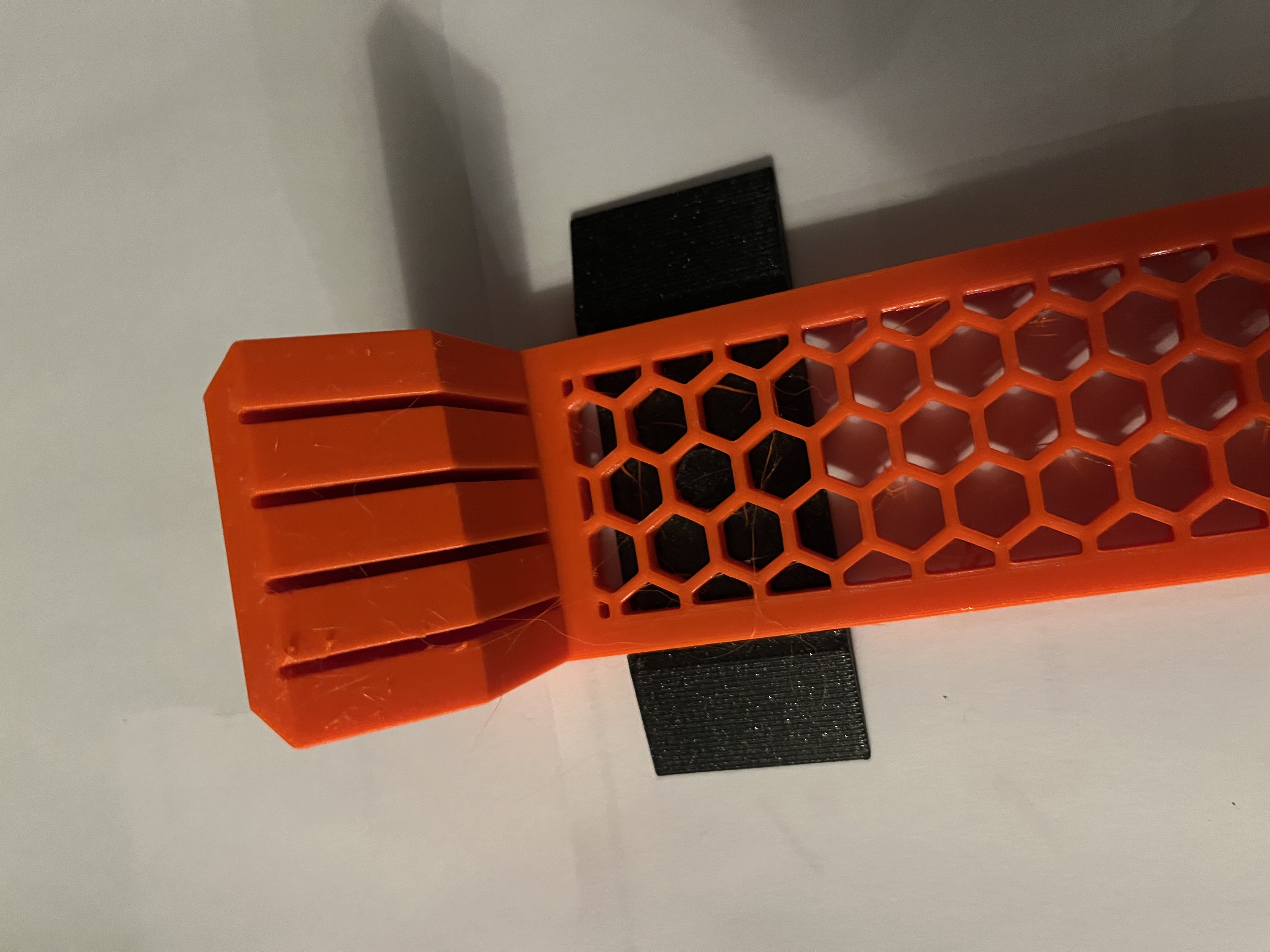 Stability feet for four sheet