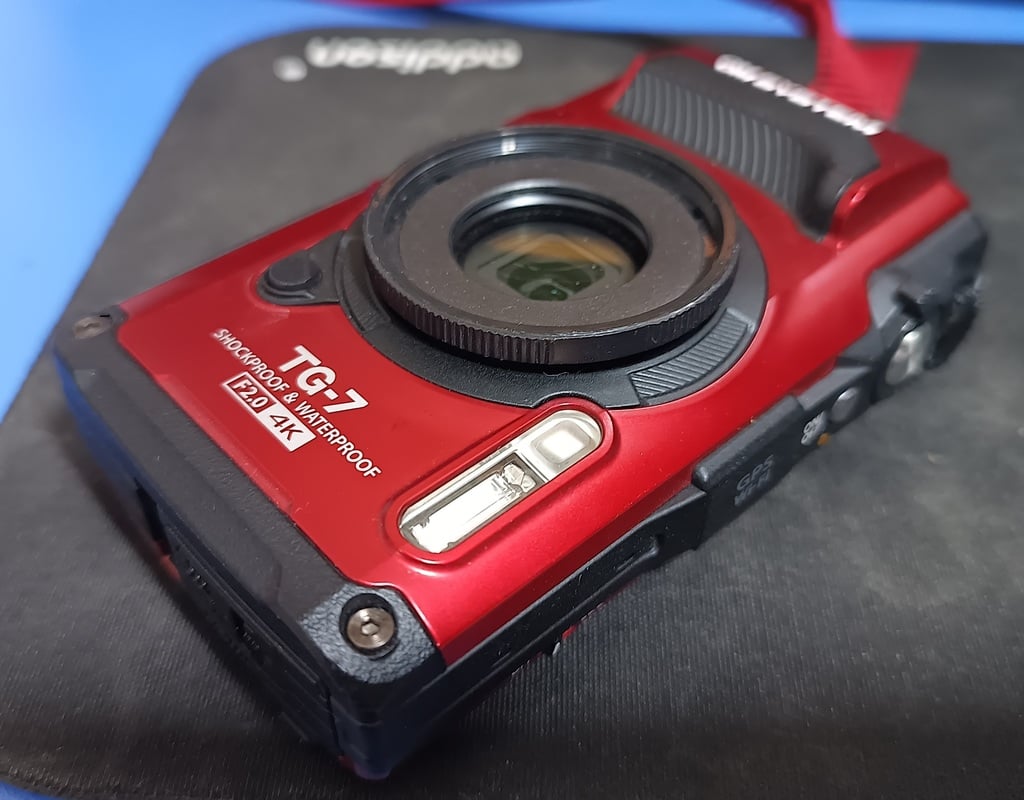 OM SYSTEM Tough TG-7 - (Olympus) - Lens cap that attaches to the filter adapter