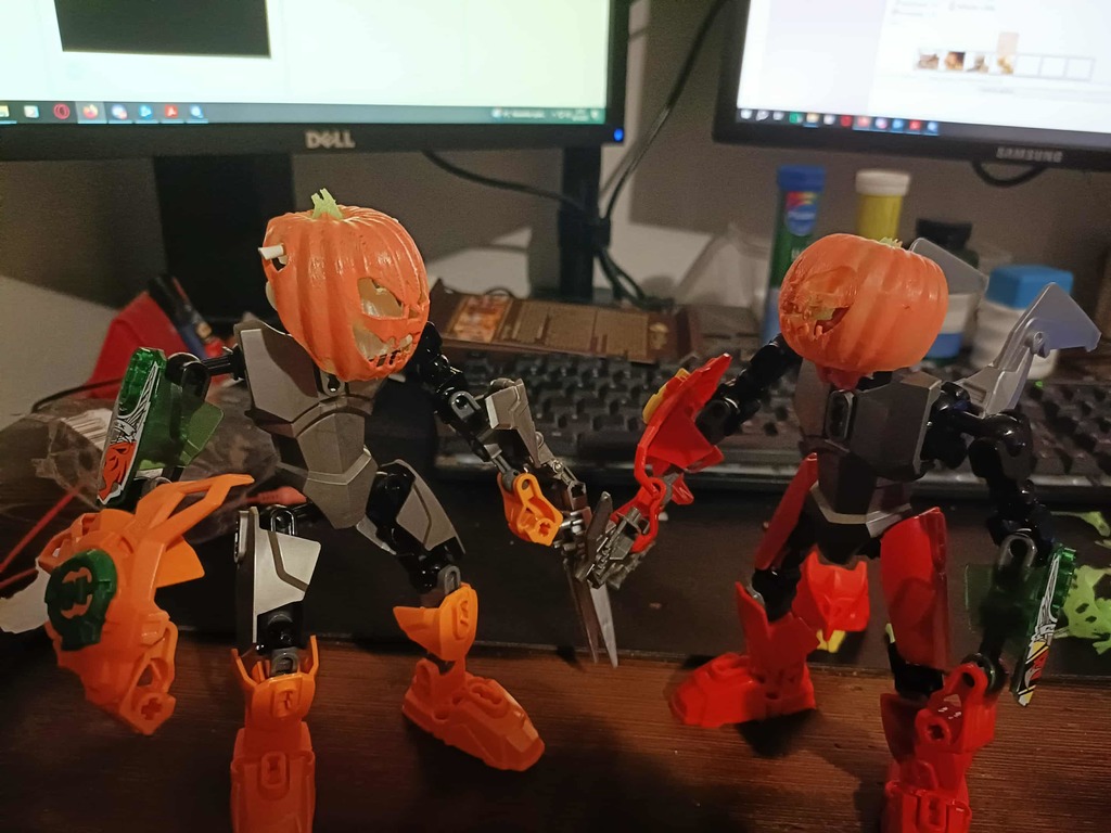 Pumpkin Mask for Bionicle and Piraka