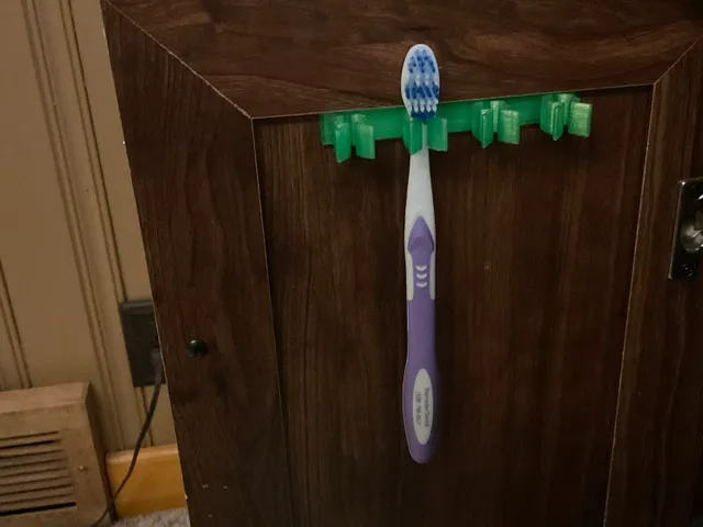 Simple Toothbrush Holder