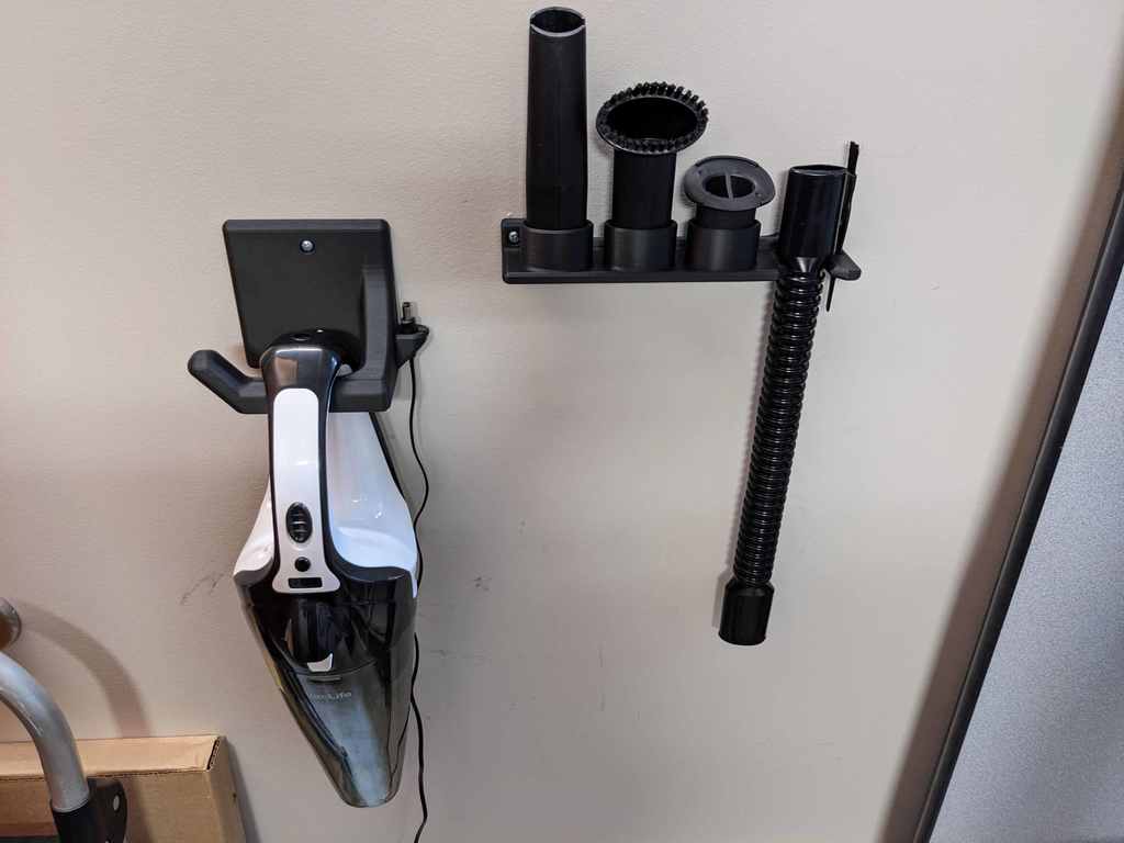 Vacuum and Attachments Wall Mount (VacLife)