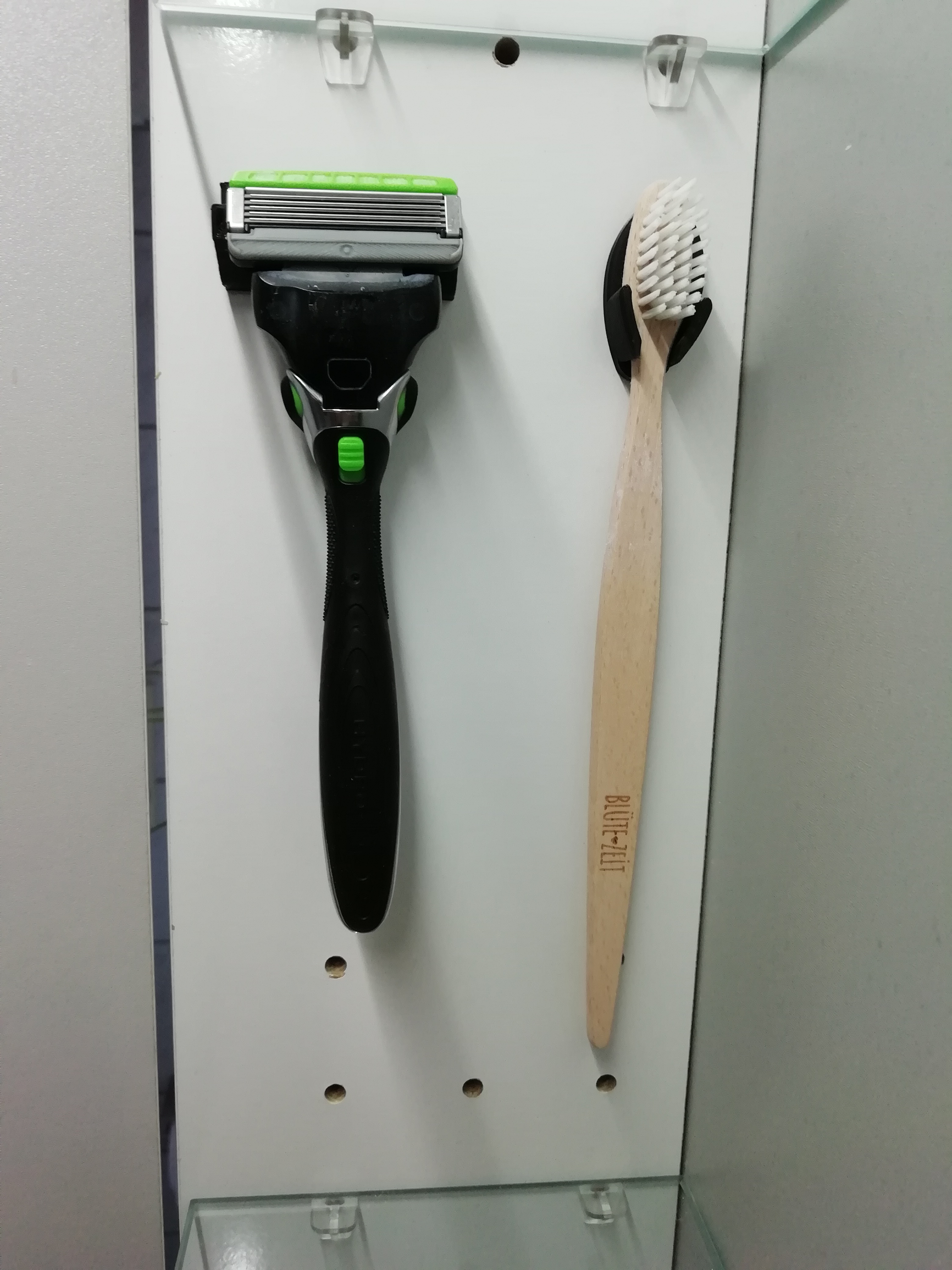 Toothbrush holder & Razor holder