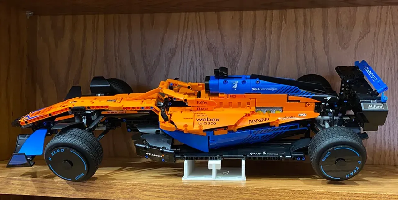 Lego Technic McLaren F1 Car Stand 2022 by Jeremy Laurenson