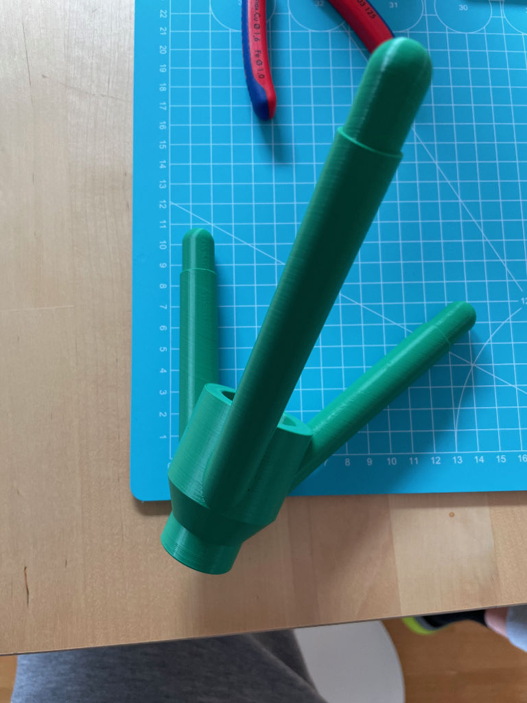 Modified Brick Flower Base for smaller printer (remix)