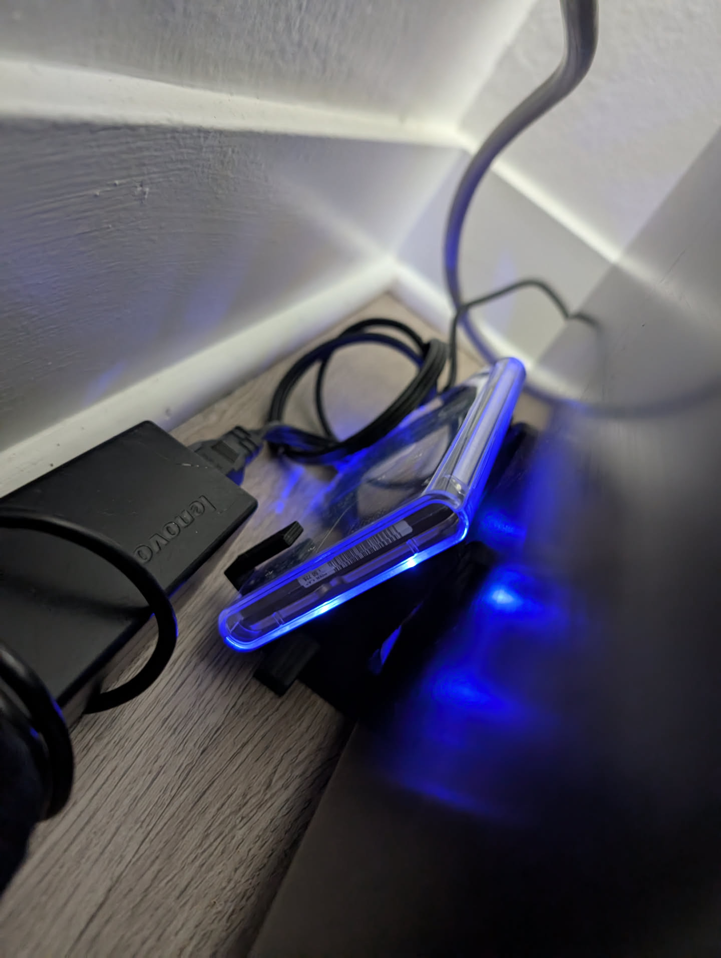 Laptop stand with an external 2.5" HDD holder