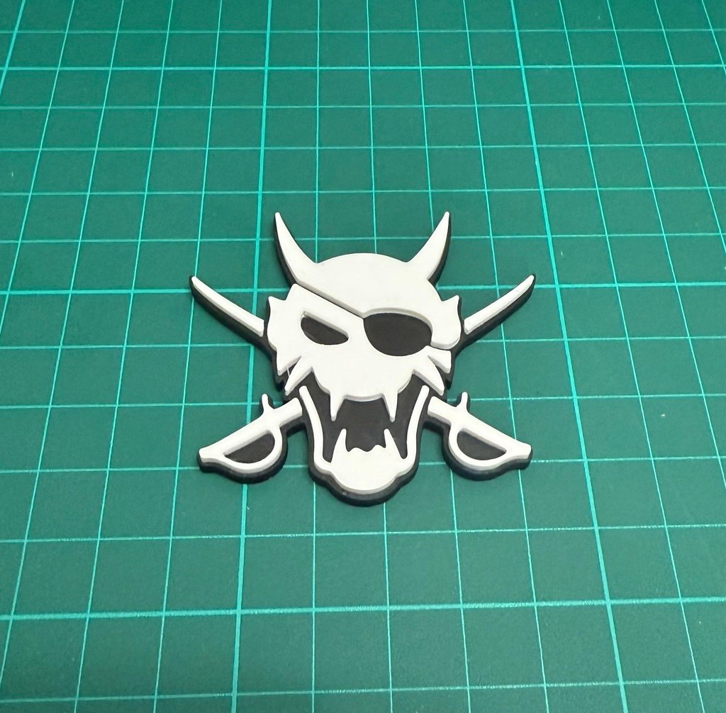 Goro Pirates Crest