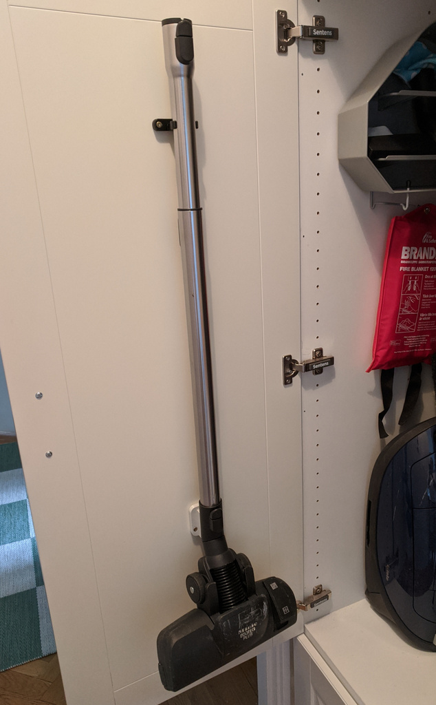 Miele vacuum cleaner mouthpiece hanger by ÖE Download free STL model
