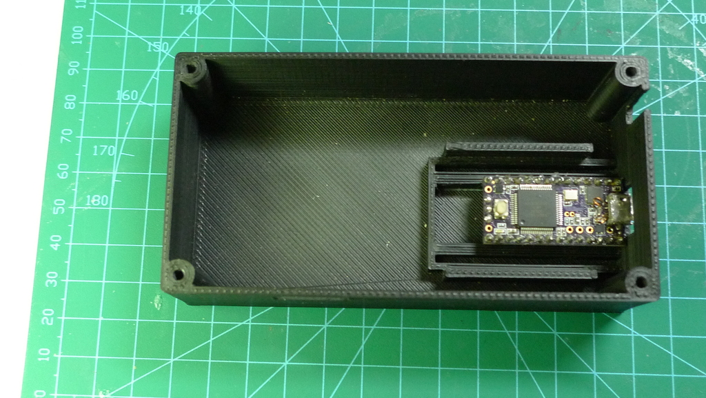Nextion NX3224T028_11 Project Box by Kisssys | Download free STL model ...