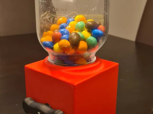 Candy dispenser(M&M's, maltesers, ...)