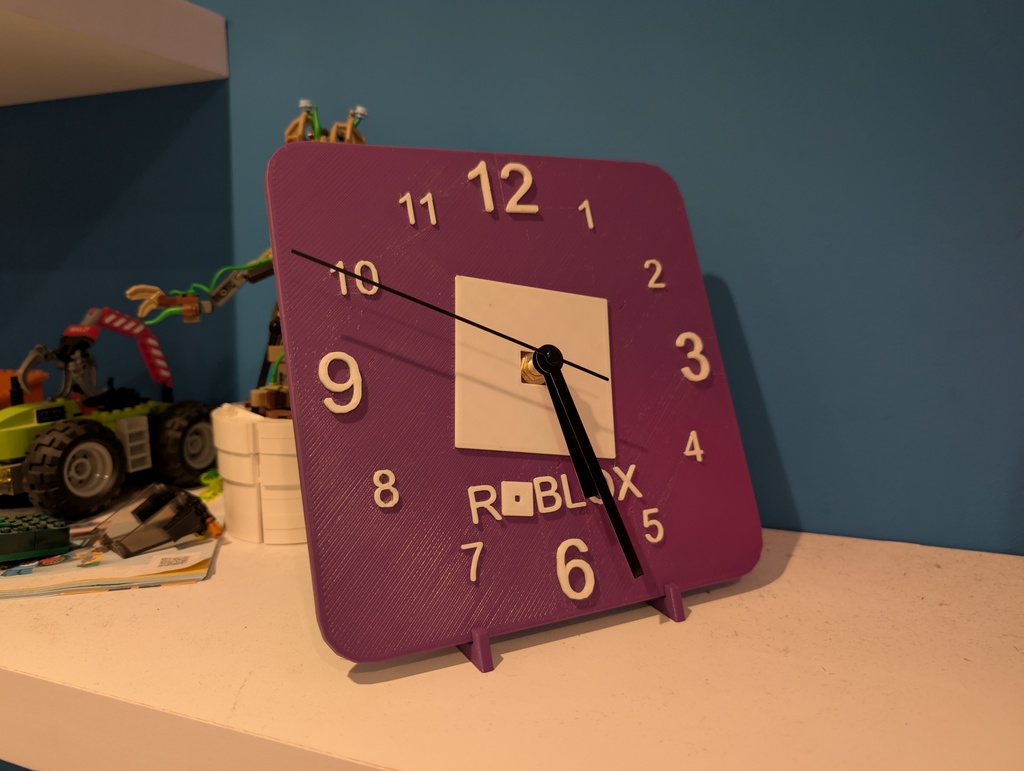 Roblox Clock — thumbnail 3