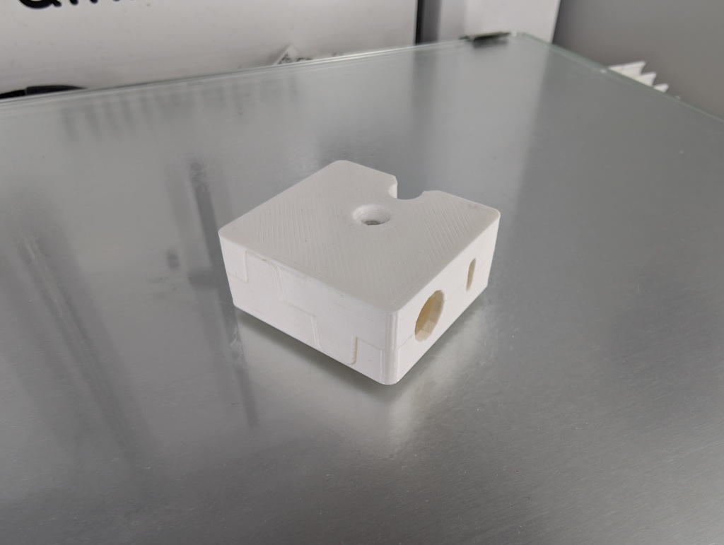Ultimaker 2 XY Bushing Slider Block Guide (2 Piece) 6mm