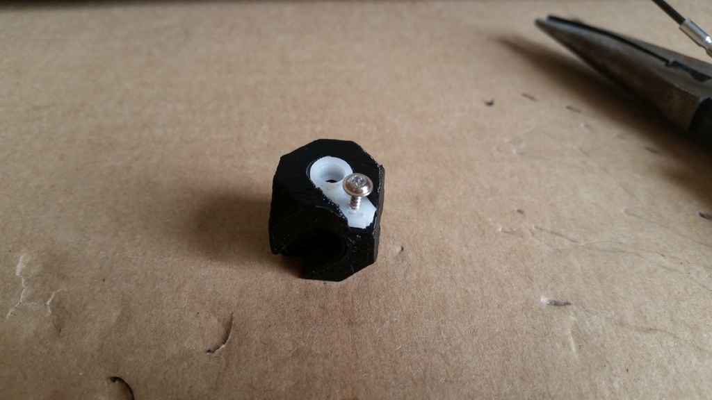 Miniatura 5 do modelo 3D 9G Servo based Universal Joint