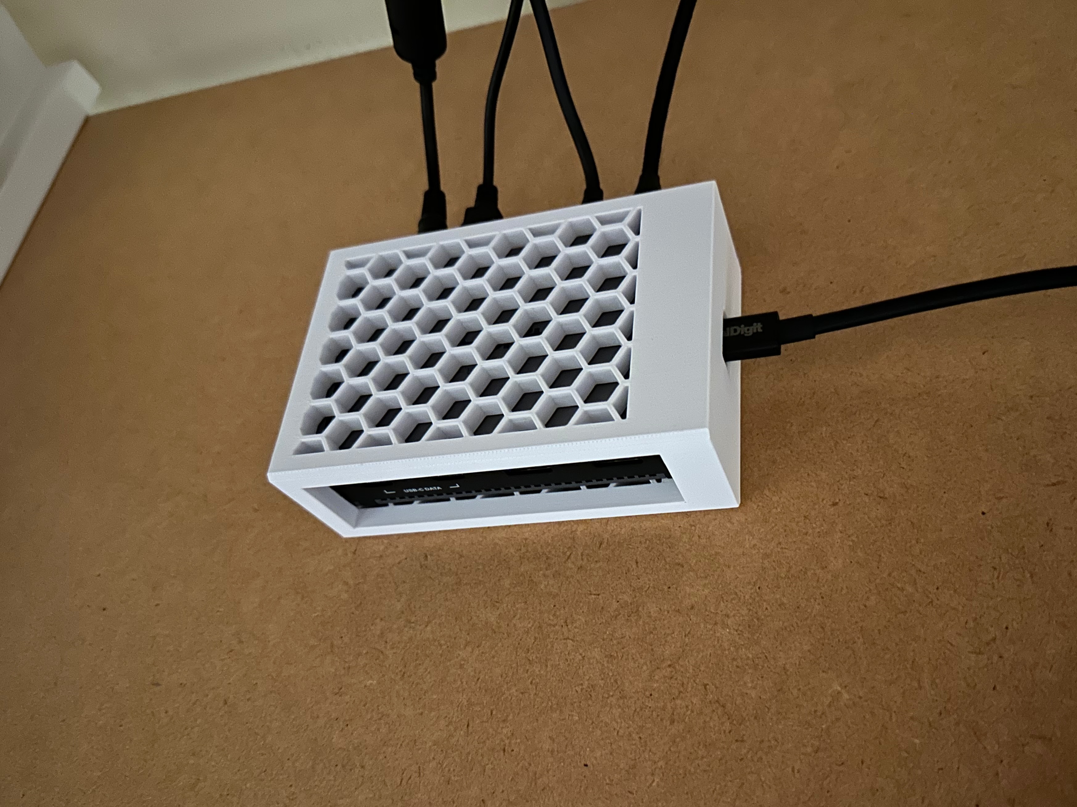 CalDigit E5 - Under Desk Mount