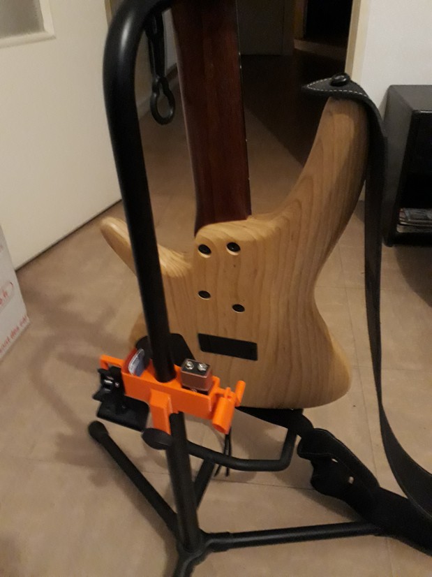 Millenium Guitar Stand — miniatura 5