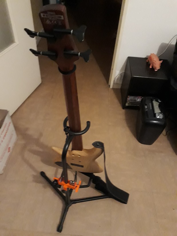 Millenium Guitar Stand — miniatura 6