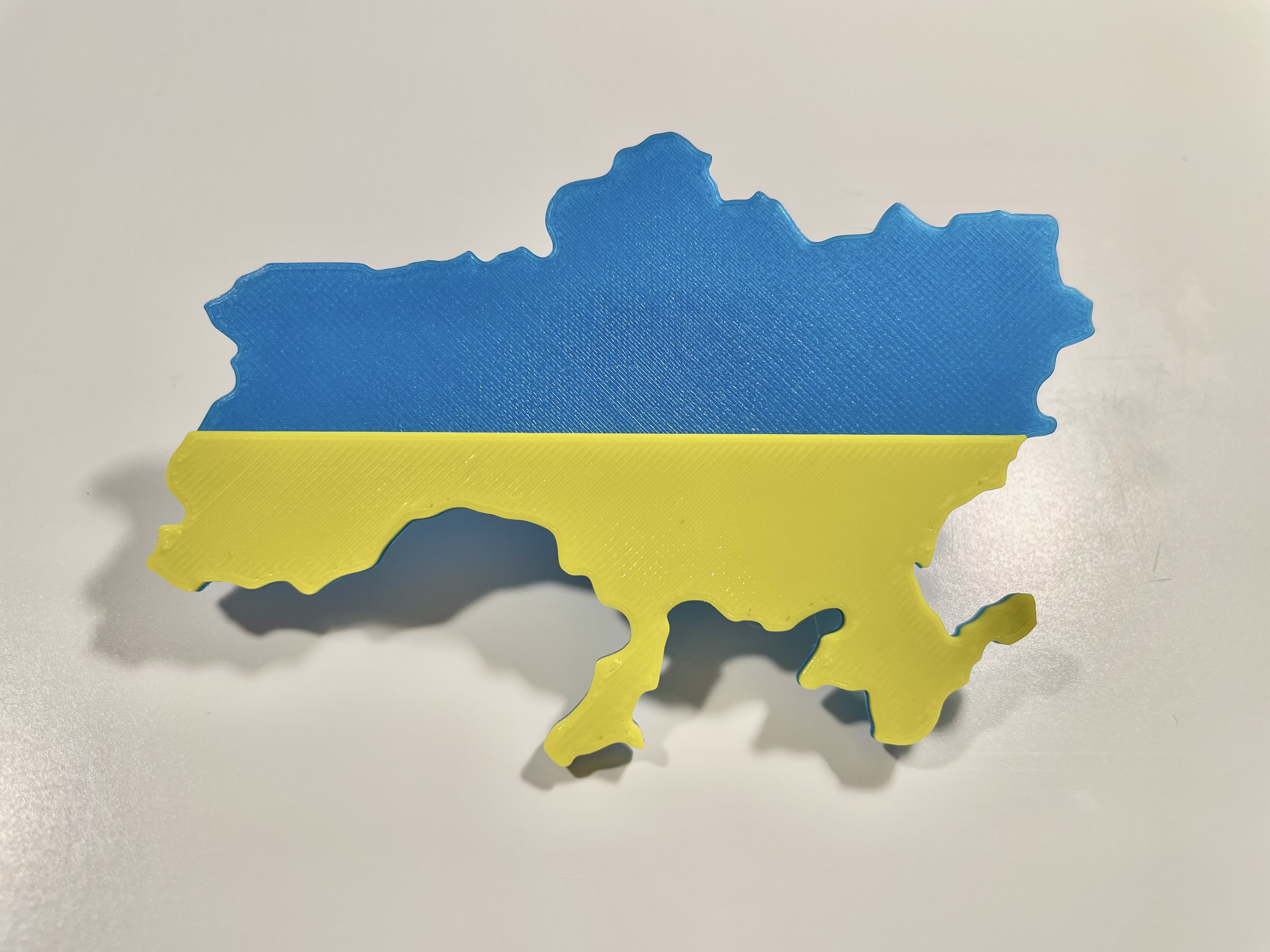 Ukraine 🇺🇦 support badge - no glue, no MMU