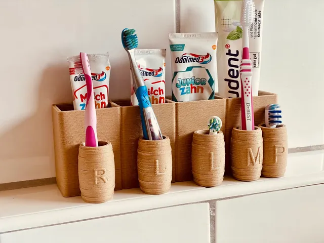 Toothbrush and toothpaste holder / Halter für Zahnbürste und Zahnpasta