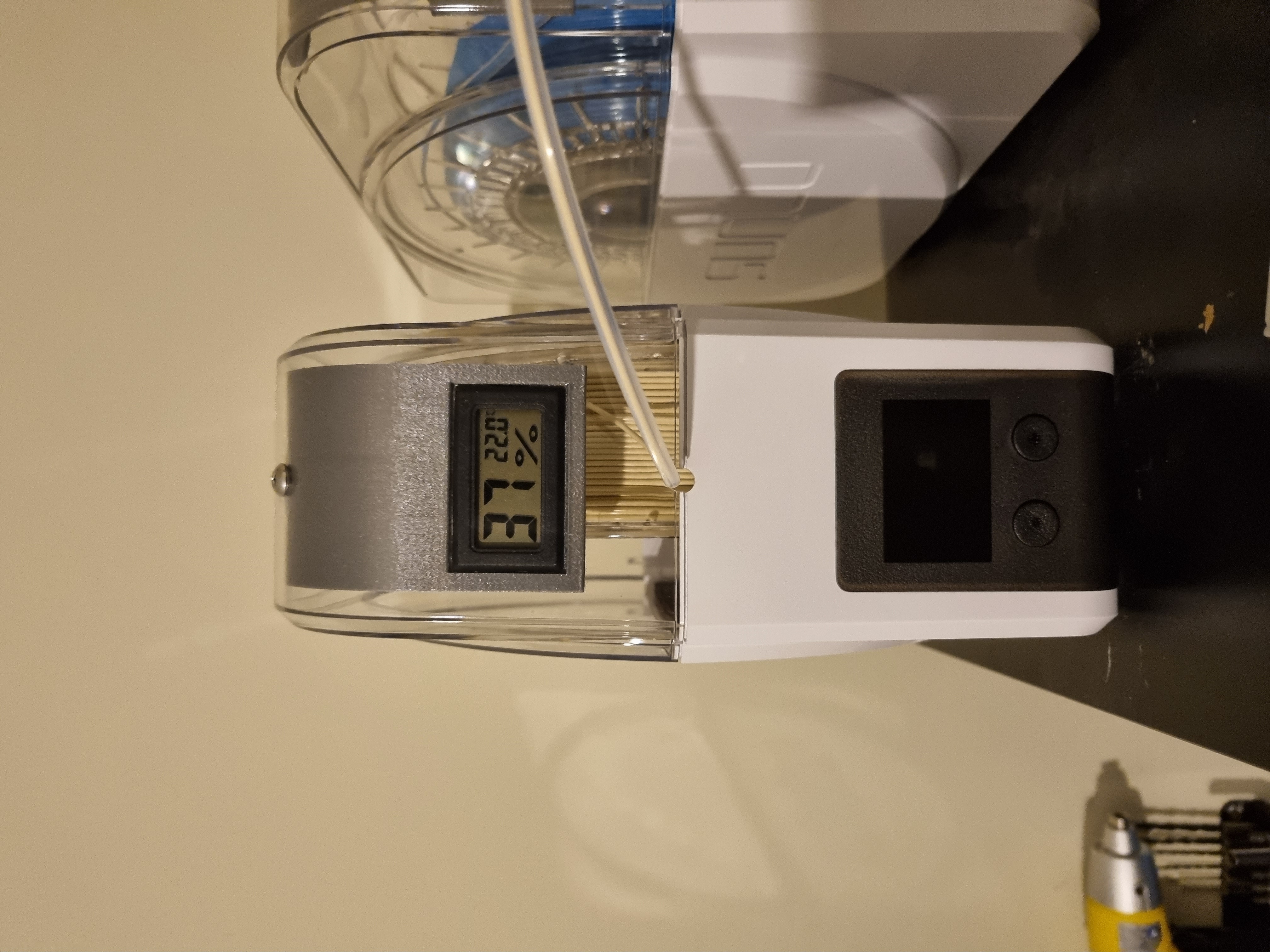 Sunlu Filament Dryer humidity sensor holder remix