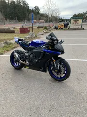 Yamaha 2017+ R6 and 2015+ R1 upper fork guards!