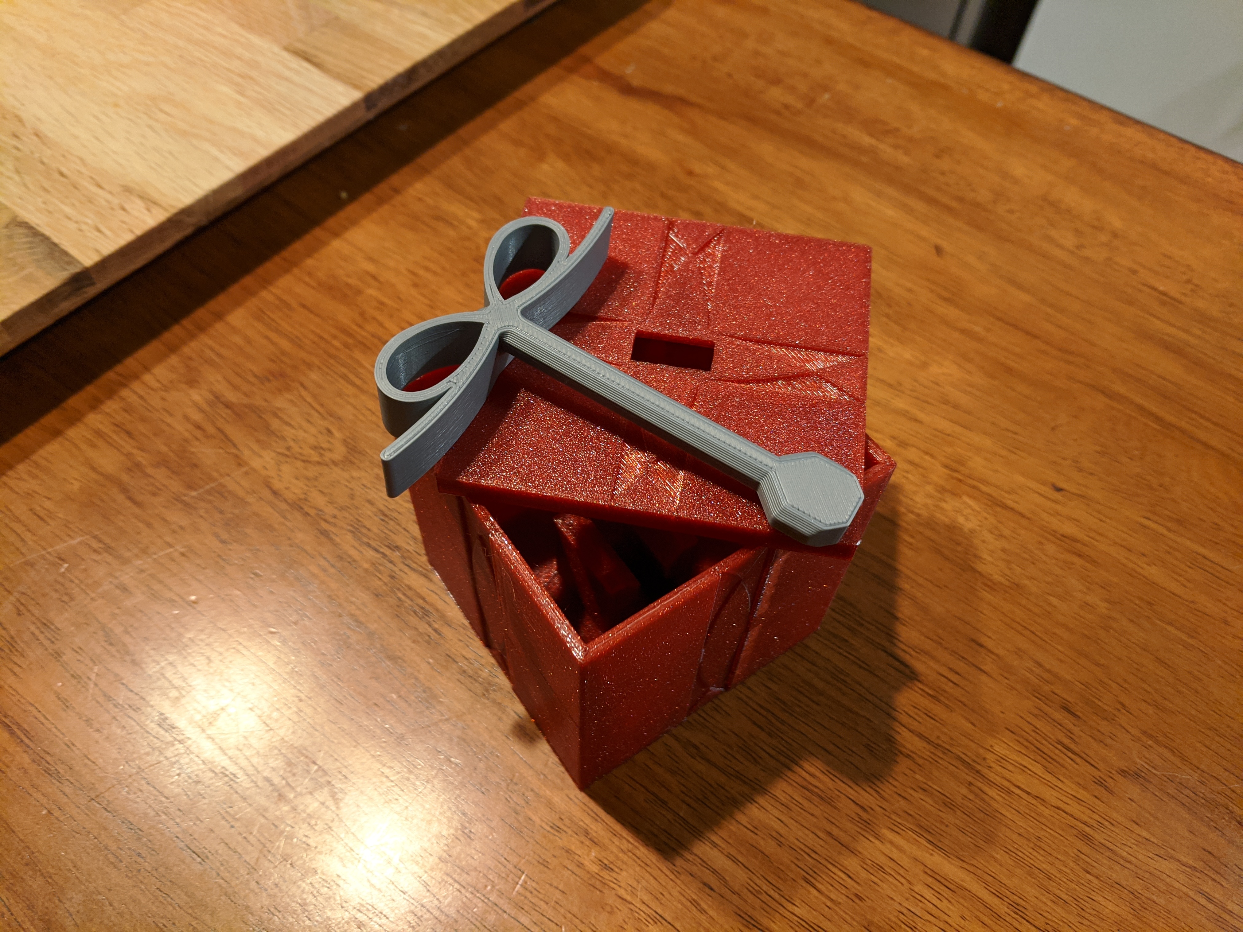 Miniatura 3 do modelo 3D Gift Box with Latch/Bow!