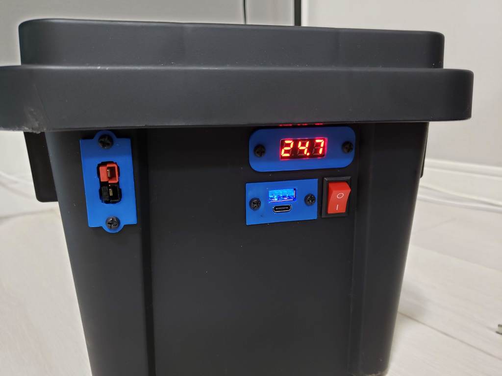 Mini digital voltmeter panel mount