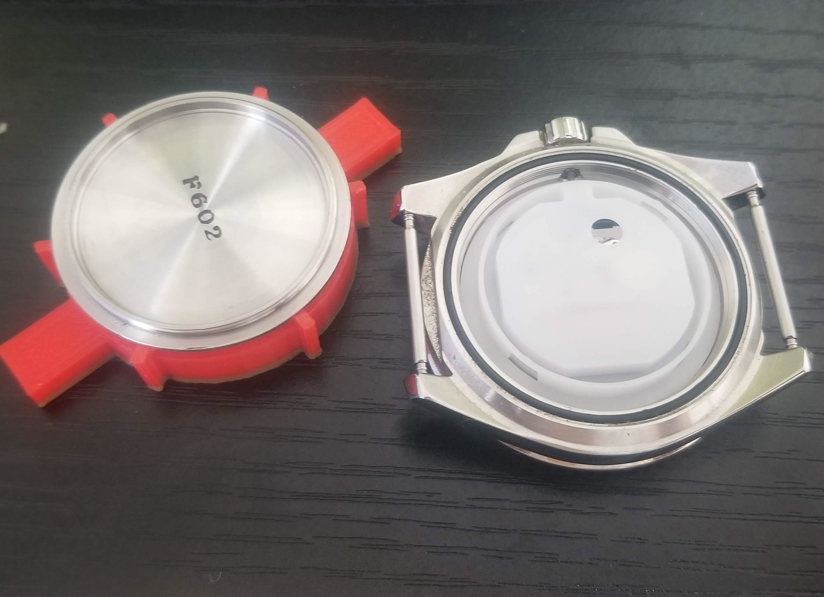 Miniatura 2 do modelo 3D Customizable watch opener
