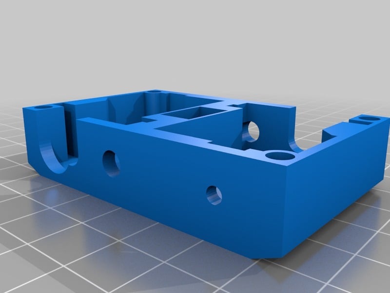 Miniatura 6 do modelo 3D Yet another servo driven fpv tiny tank