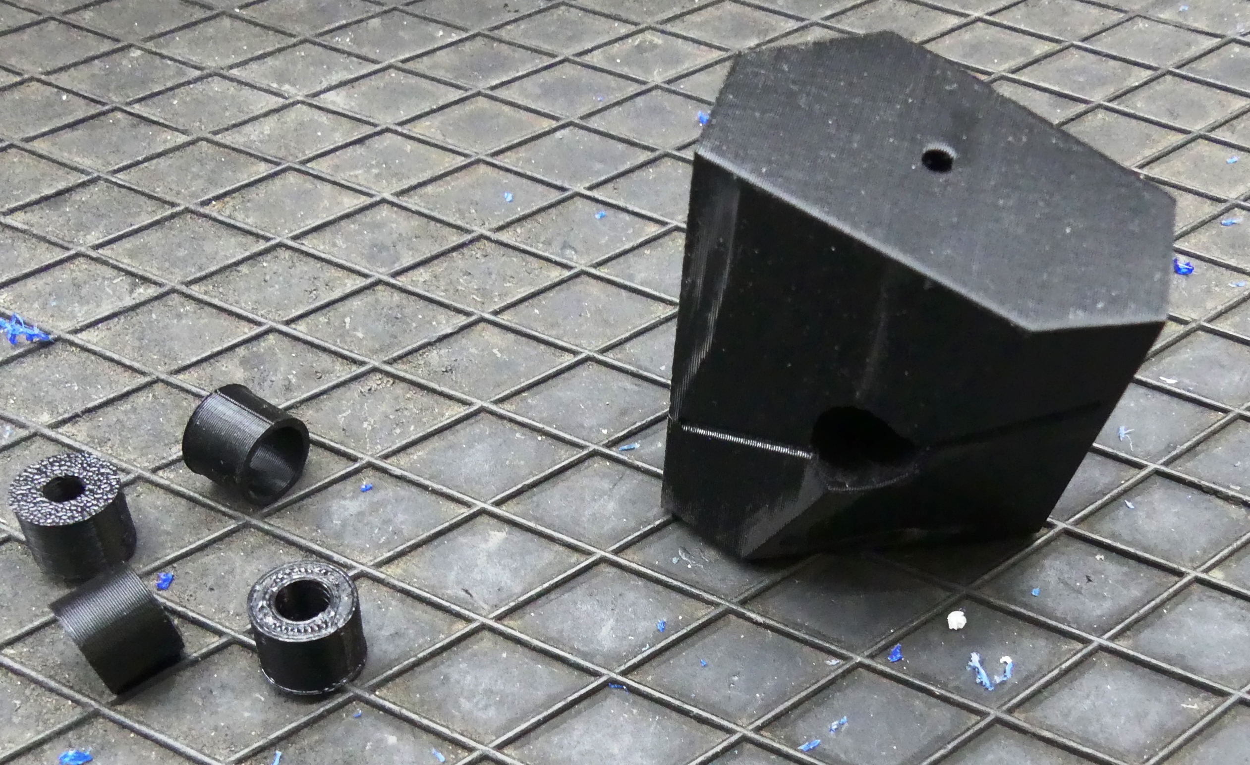 Miniatura 2 do modelo 3D Drill bit Sharpening Jig
