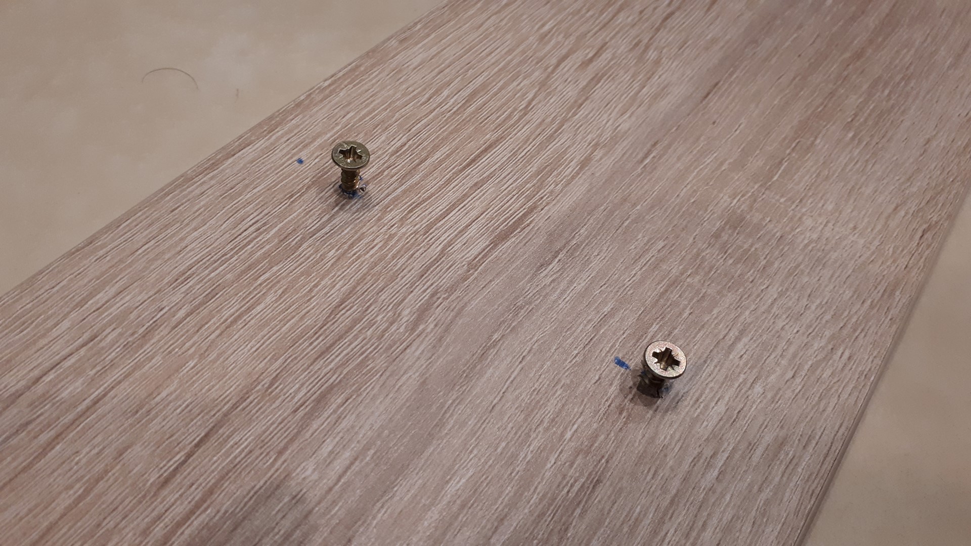 Support etagere nid d abeille, sans vis apparentes — miniatura 3