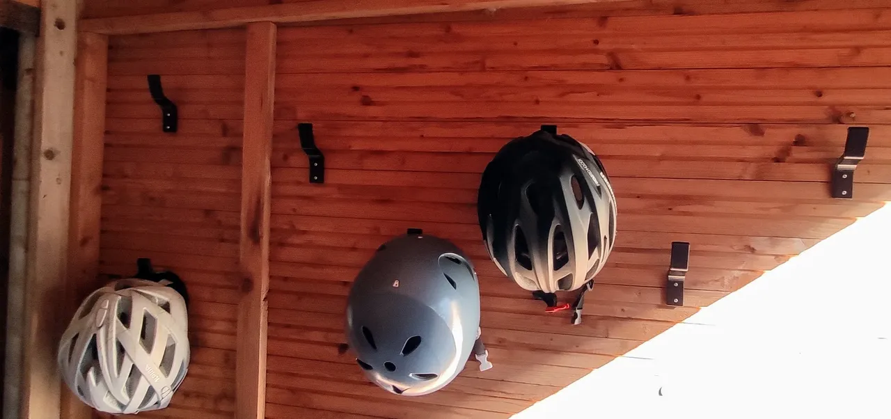 Mtb discount helmet hanger