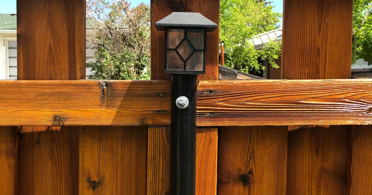 Fence Post Light Adapter by Solterra Download free STL model