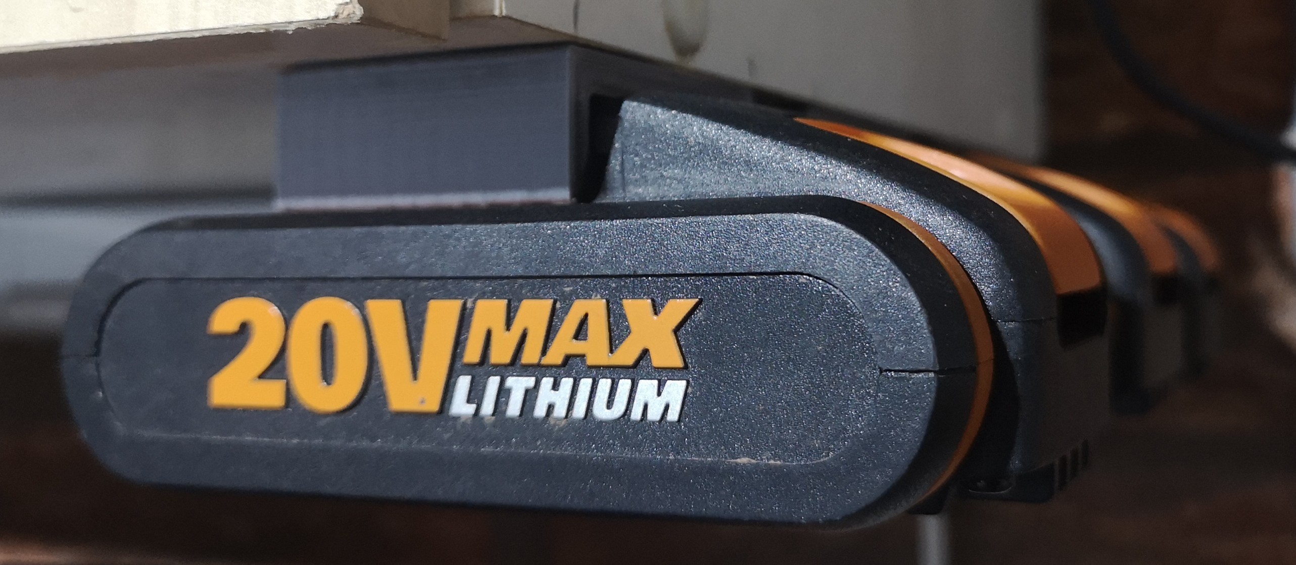 Mountable Worx Battery Holder