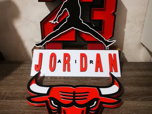 CHICAGO BULLS BADGE