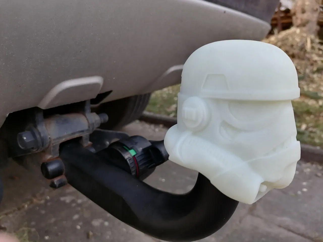 Stormtrooper helmet towing hook cover by DatBuschi