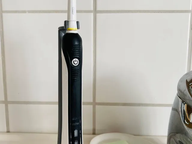 Brown Tooth brush Support