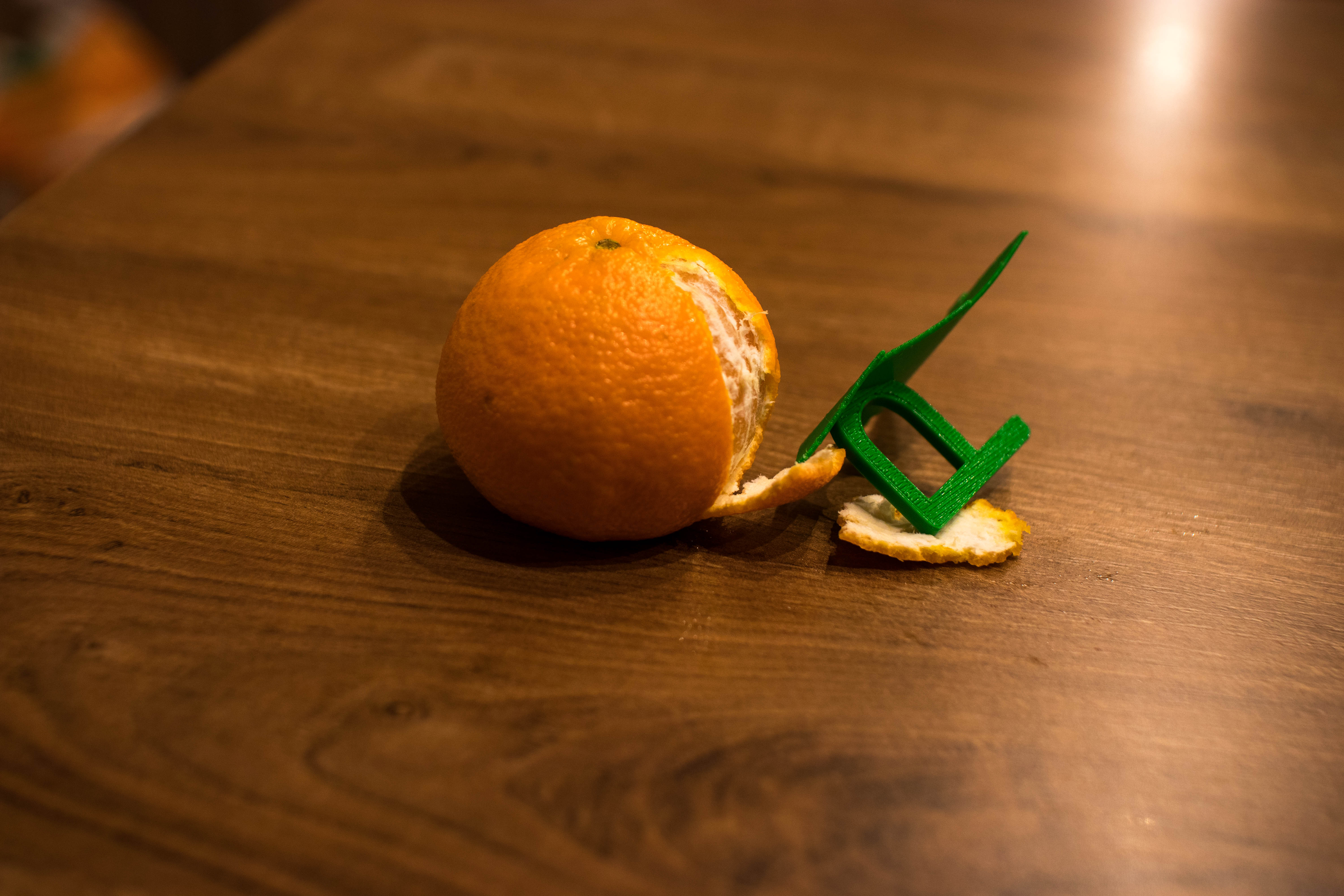 Citrus peeler (orange, tangerines etc.)