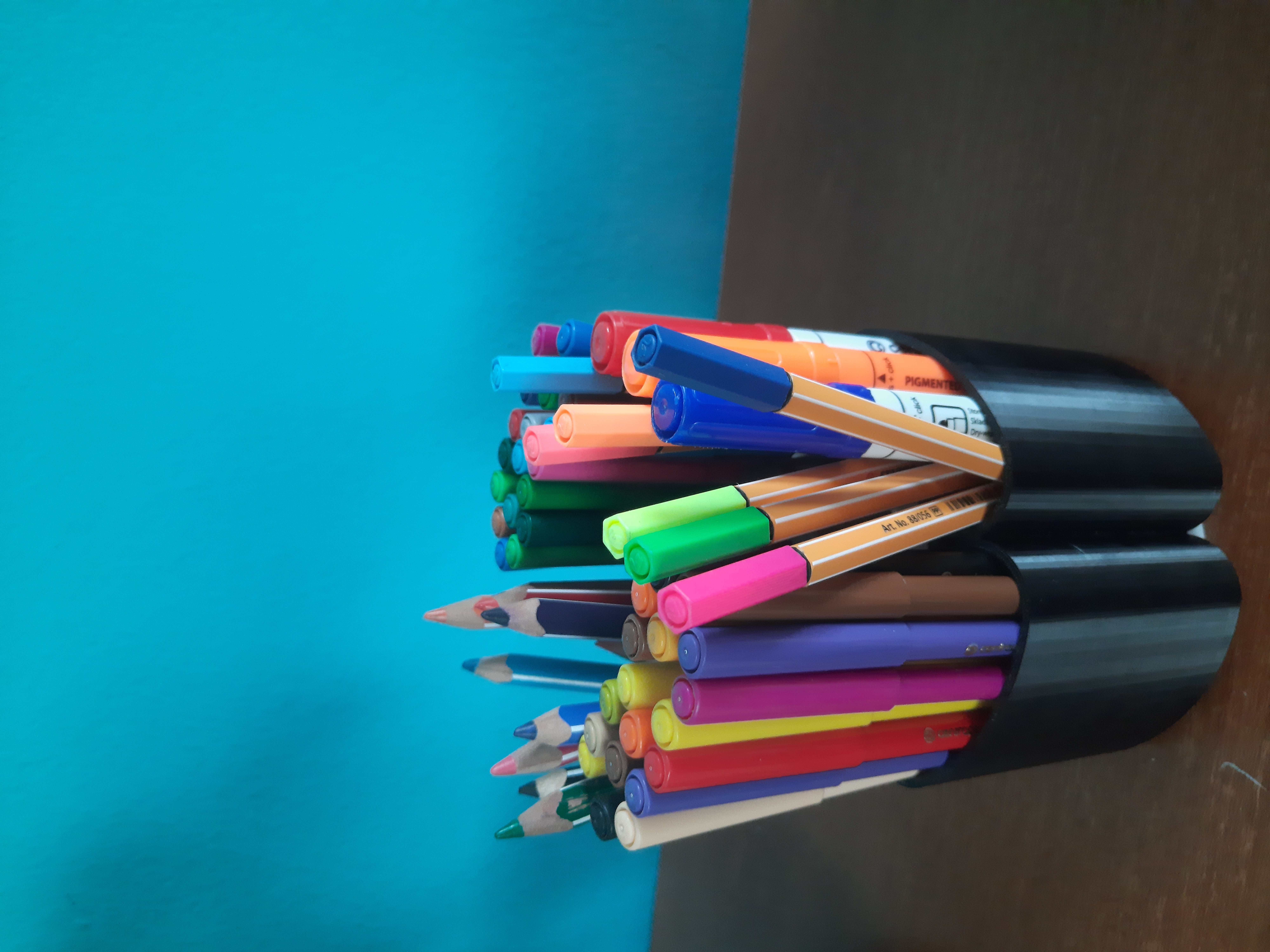 Rotating Pens Organizer