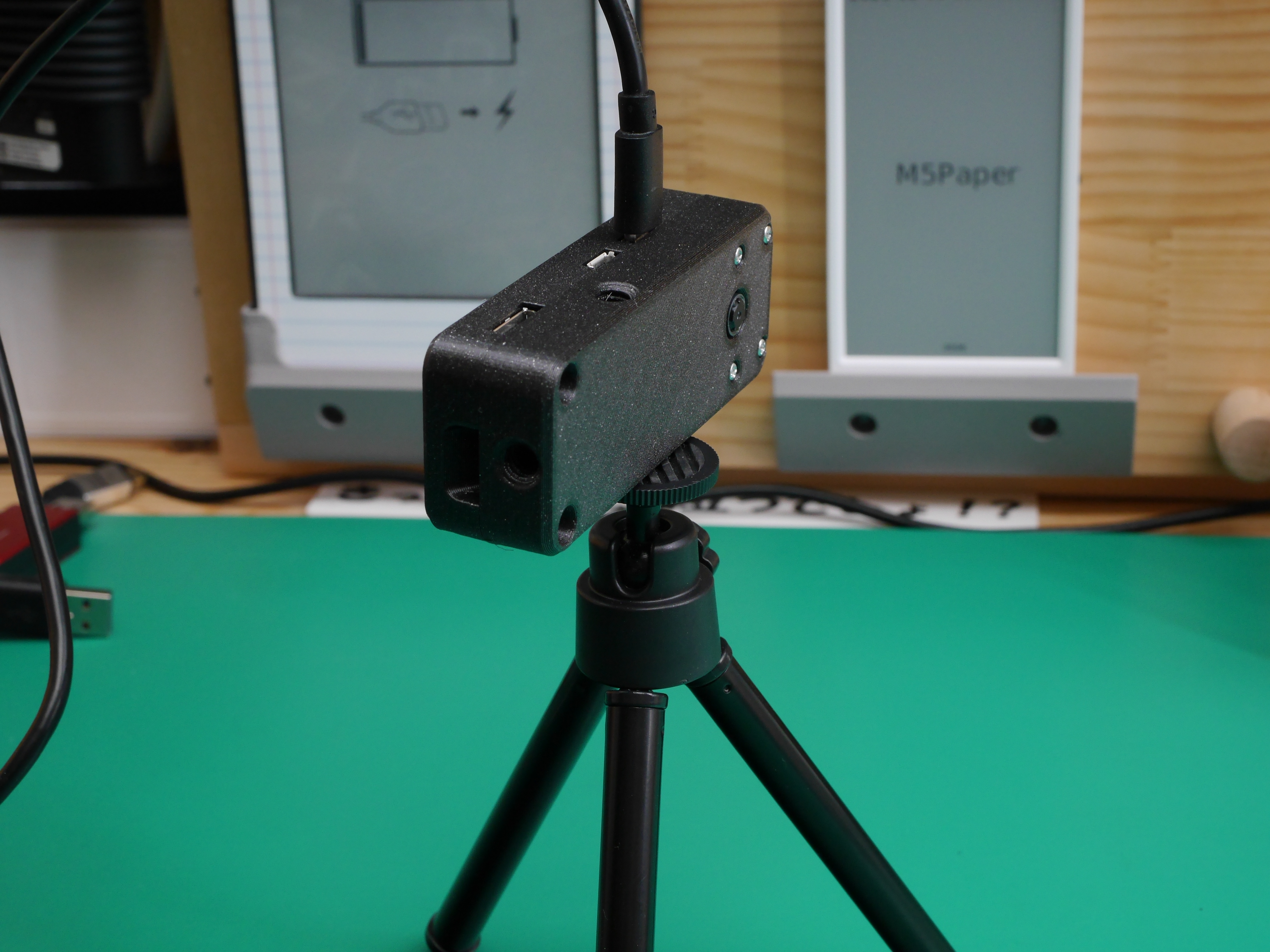 Ultra small Pi Zero Case with Pi Camera V2 Module for Tripod.